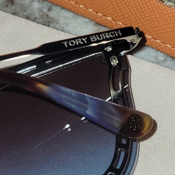 Tory Burch Black Sunglasses. main image 7
